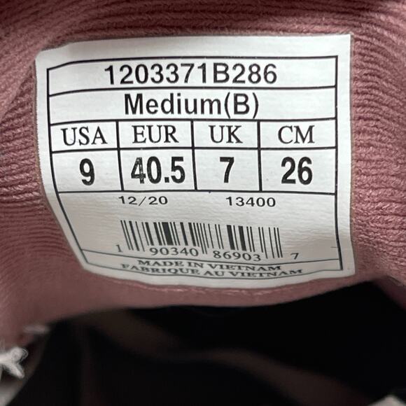 Brooks Revel 4 Shoes Womens Size 9 B Pink Running Comfort Walking Gym Sneakers - Picture 8 of 8